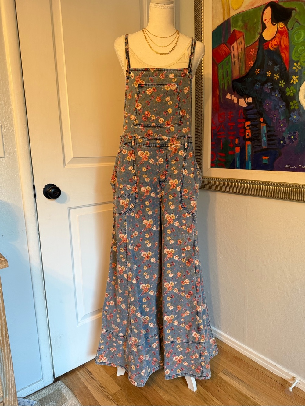 44- NWT Blue Velvet Floral Denim Wide-Leg Overalls in Blue Medium